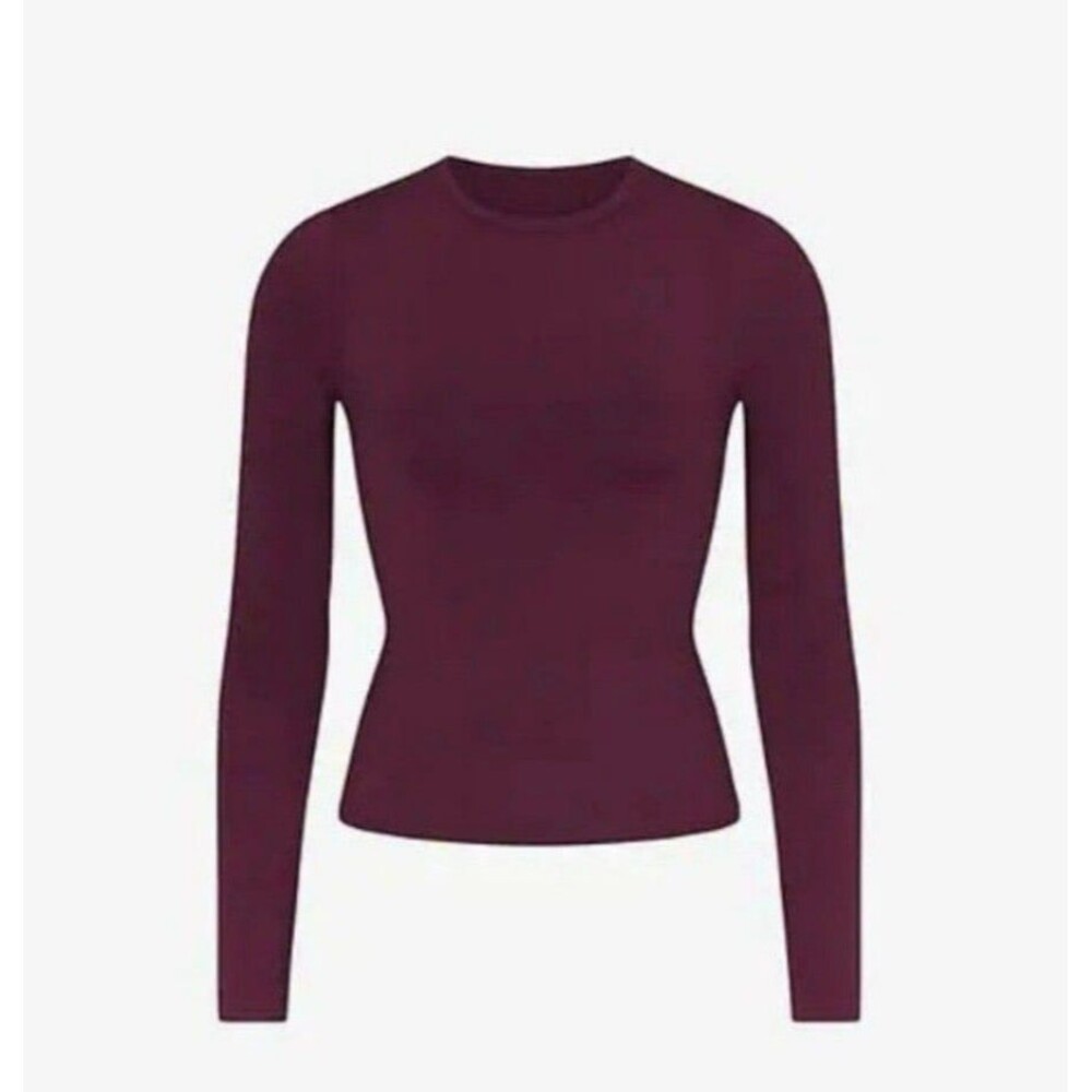 Skims soft smoothing seamless long sleeve t-shirt deep berry